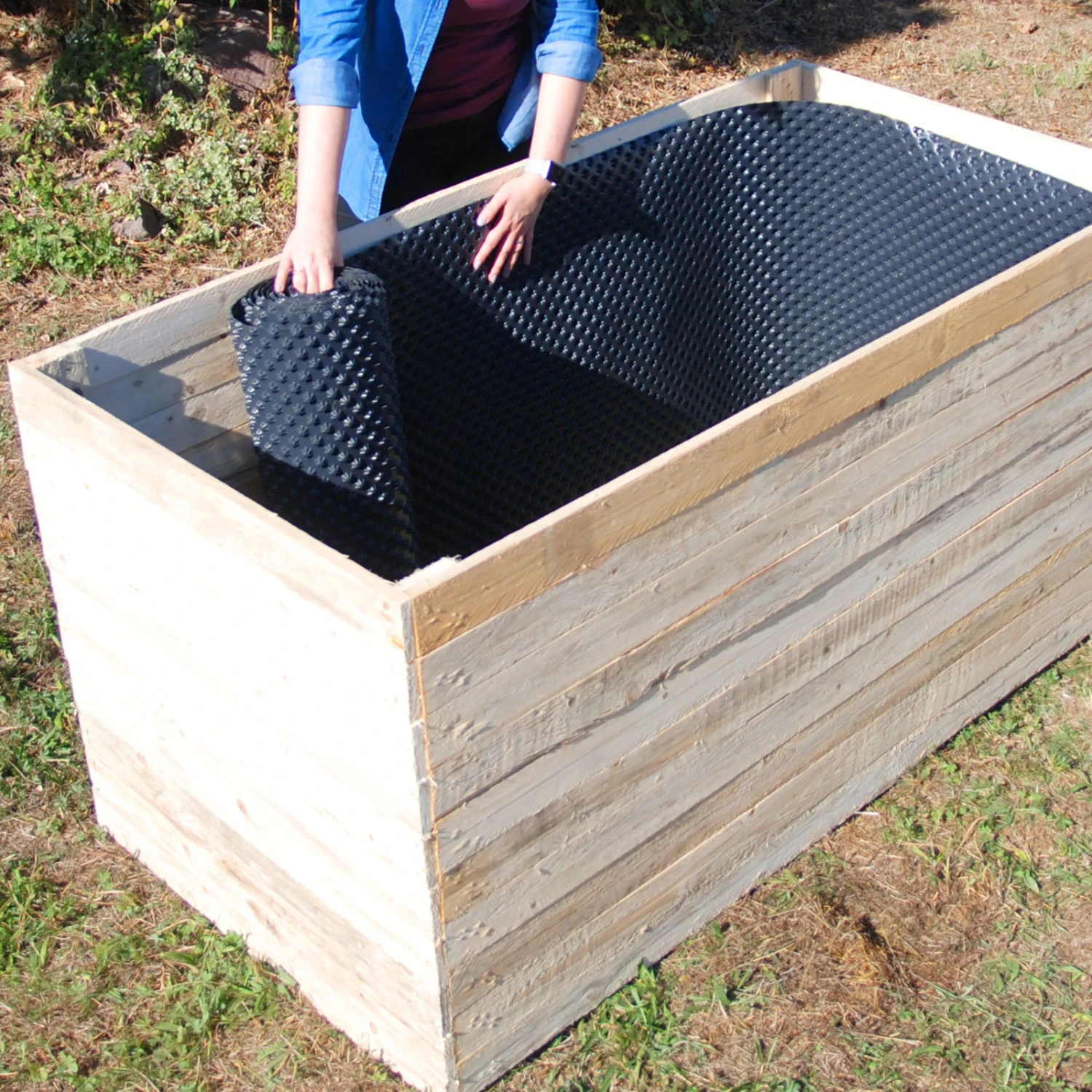 Noppenfolie Für Hochbeet, Schwarz, 0,9 X 650 Cm 2 Noppenfolie Für Hochbeet, Schwarz, 0,9 X 650 Cm – Bild 2