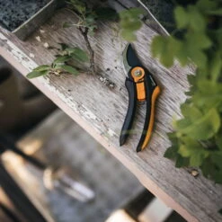 Fiskars Bypass-Schere 'Plus SmartFit', Schwarz/orange 7 Fiskars Bypass-Schere 'Plus SmartFit', Schwarz/orange -Garten Sicht Verkäufe 0920300701 Plus SmartFit Bypass Gartenschere 4 106790