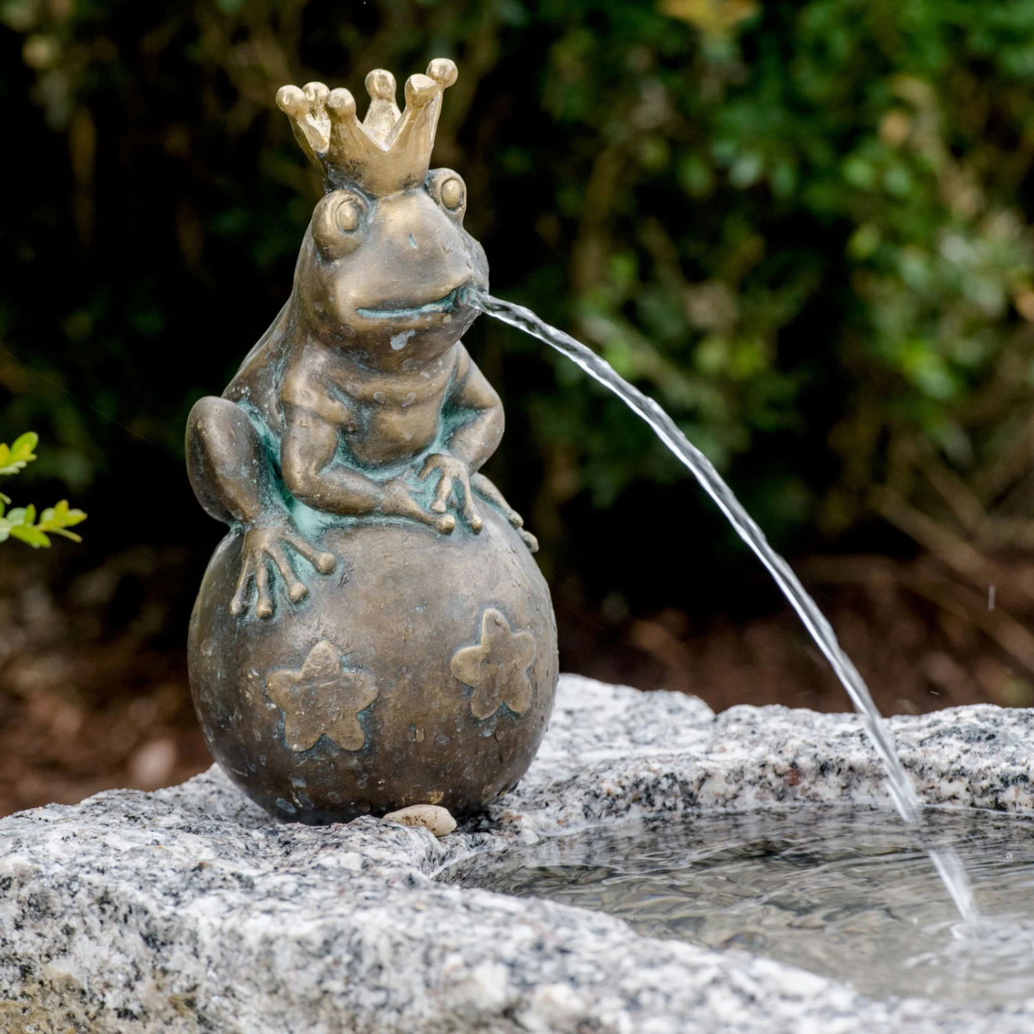 Froschkönig Leopold, Braun, Bronze, H 20 X 10 X 11 Cm 1 Froschkönig Leopold, Braun, Bronze, H 20 X 10 X 11 Cm
